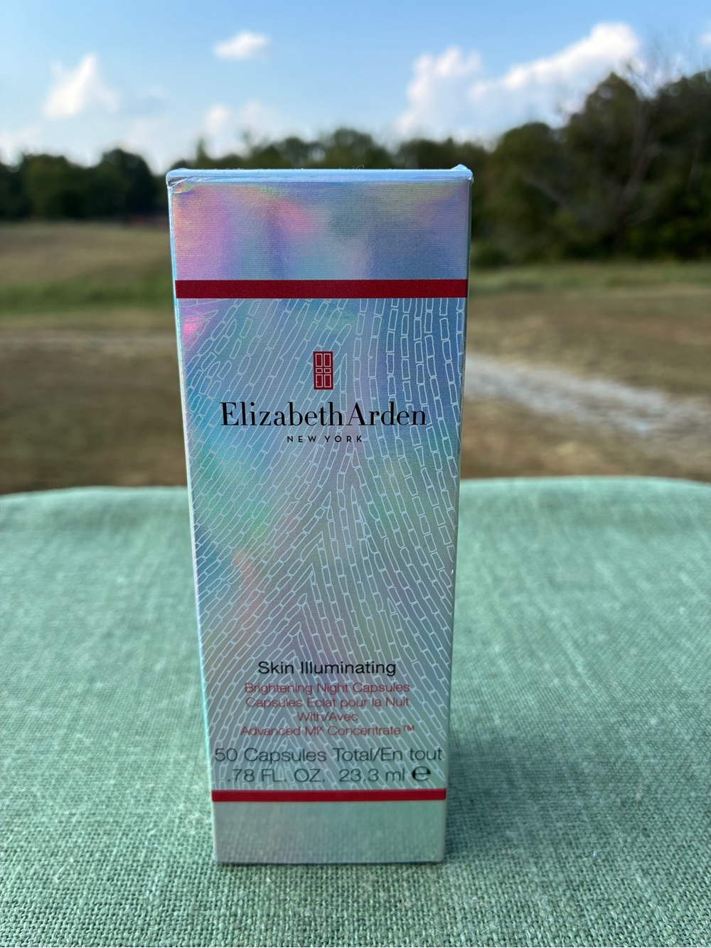 Elizabeth Arden Skin Illuminating Brightening Night Capsules – 50 Count